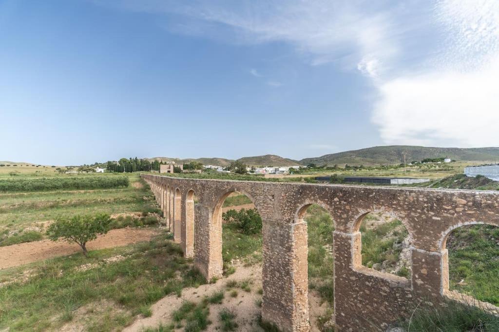 Villa De Fernan Perez Nijar Exterior photo