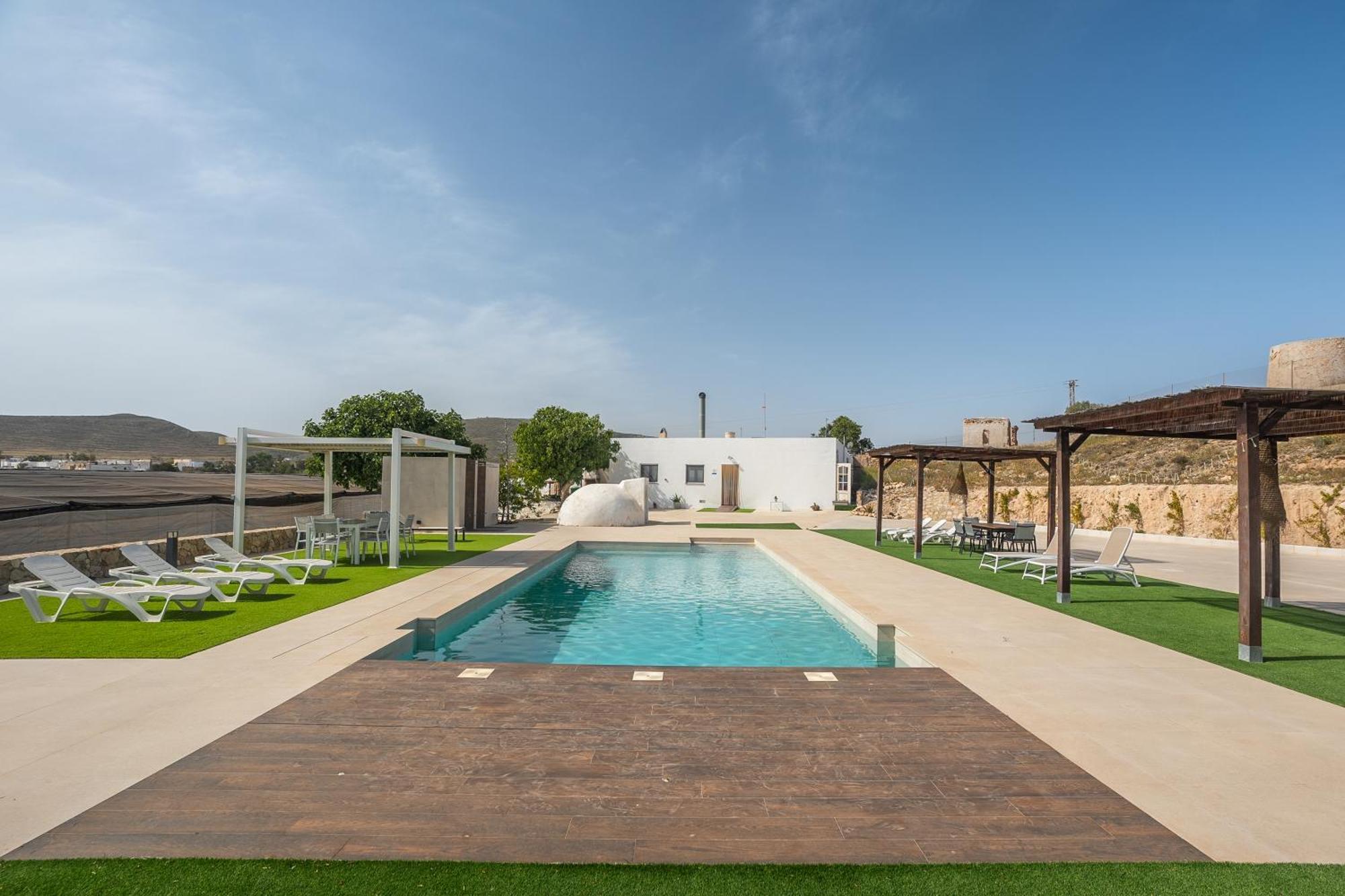 Villa De Fernan Perez Nijar Exterior photo